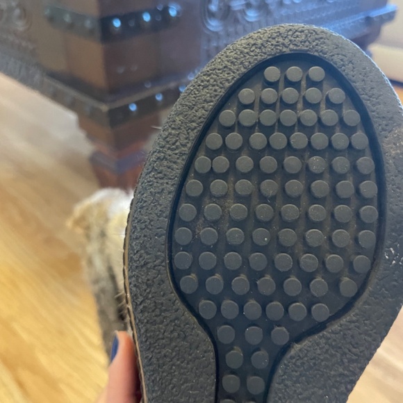 Ash fur boots - Picture 8 of 11